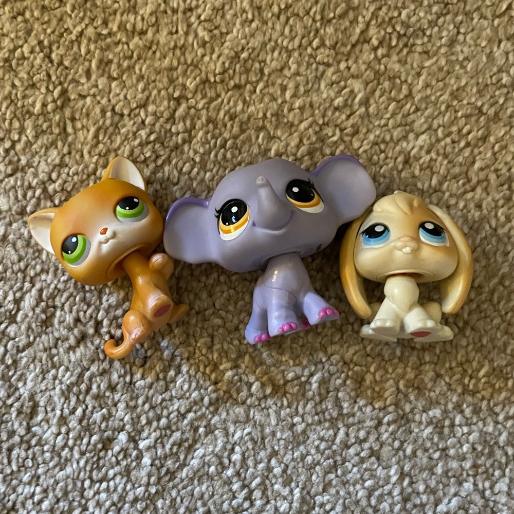 LPS VINTAGE LOT (all discounted collectors toys)